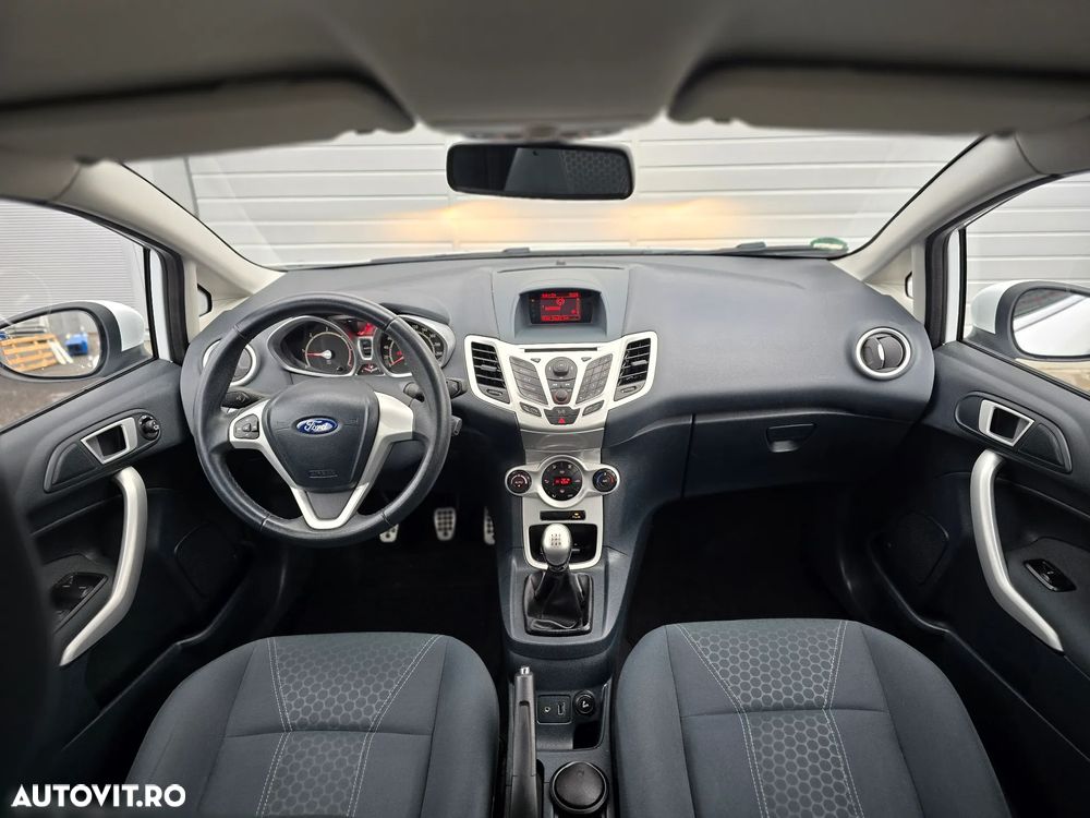 Ford Fiesta 1.6 TDCI Titanium - 6