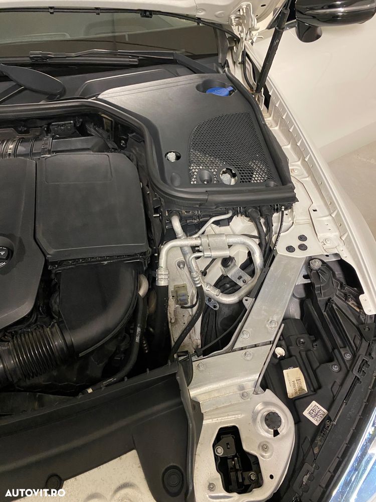 Mercedes-Benz E 220 d 4MATIC - 23