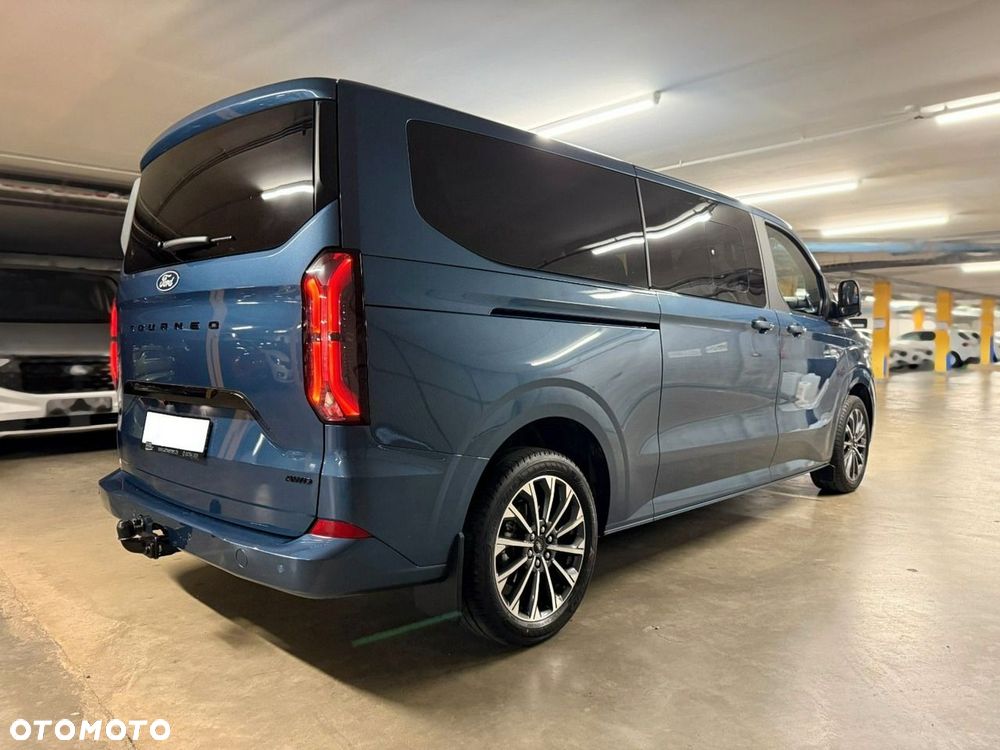 Ford Tourneo Custom - 2