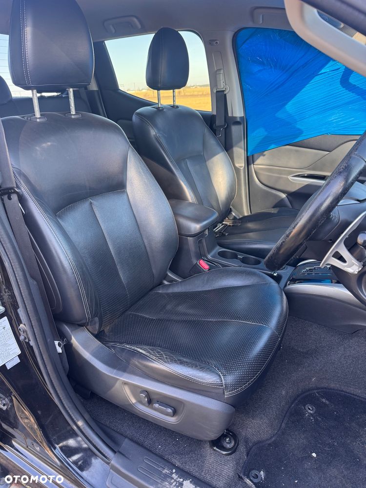 Mitsubishi L200 Pick Up 4x4 Autm Double Cab Intro Edition III - 10