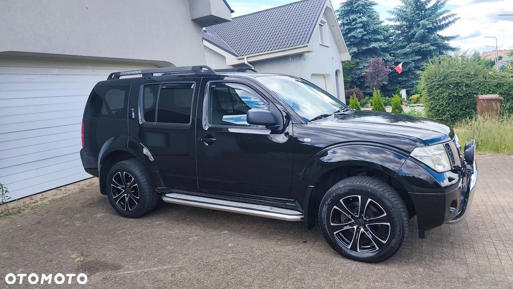 Nissan Pathfinder 2.5 dCi Premium - 39