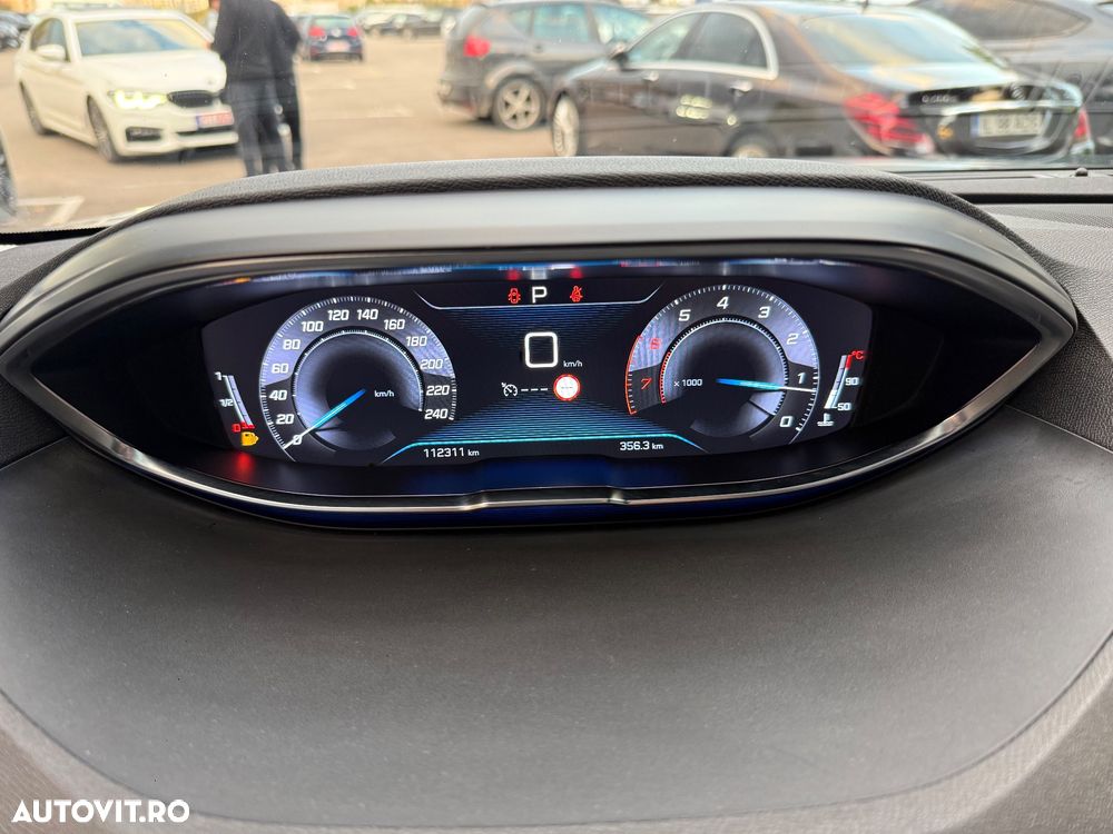 Peugeot 3008 PureTech 130 Stop & Start GPF EAT8 Allure Pack - 37