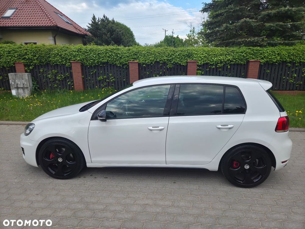 Volkswagen Golf 2.0 GTI DSG - 4