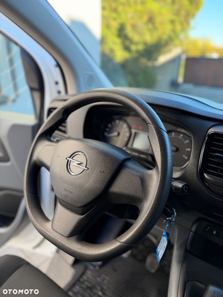 Opel Vivaro - 14