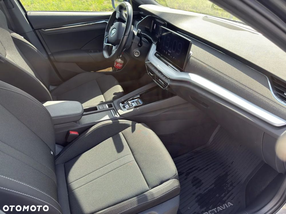 Skoda Octavia 2.0 TDI Style DSG - 9