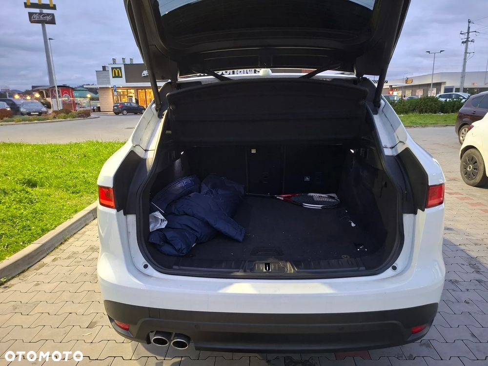 Jaguar F-Pace 2.0 i4D AWD Prestige - 23