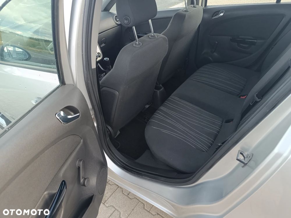 Opel Corsa - 12