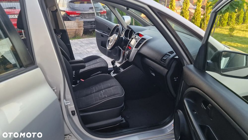 Kia Venga - 23