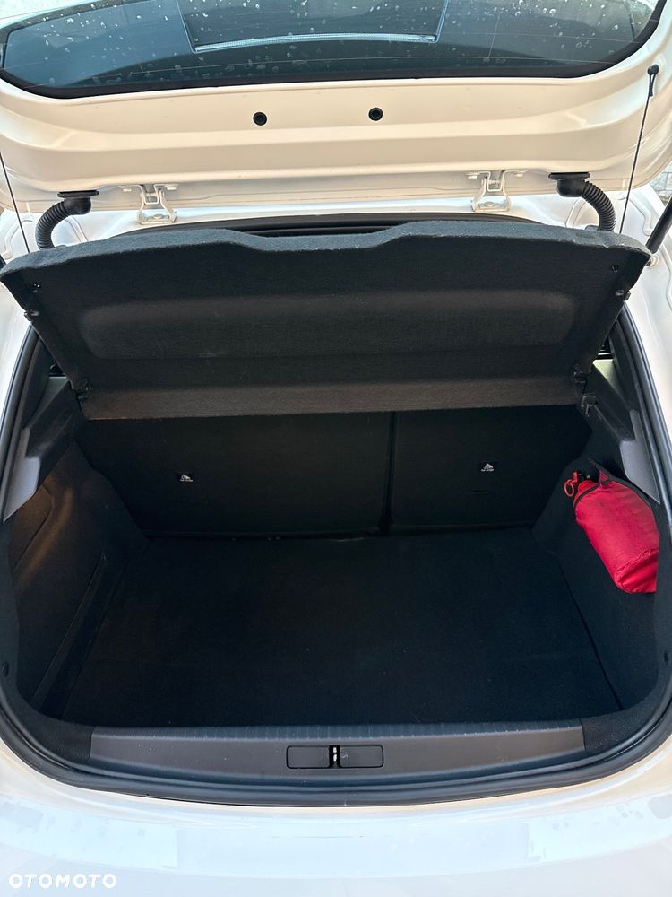 Peugeot 208 1.2 PureTech Active Pack S&S - 9