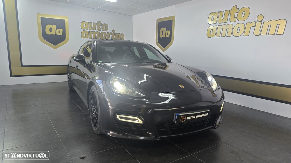 Porsche Panamera GTS PDK - 9