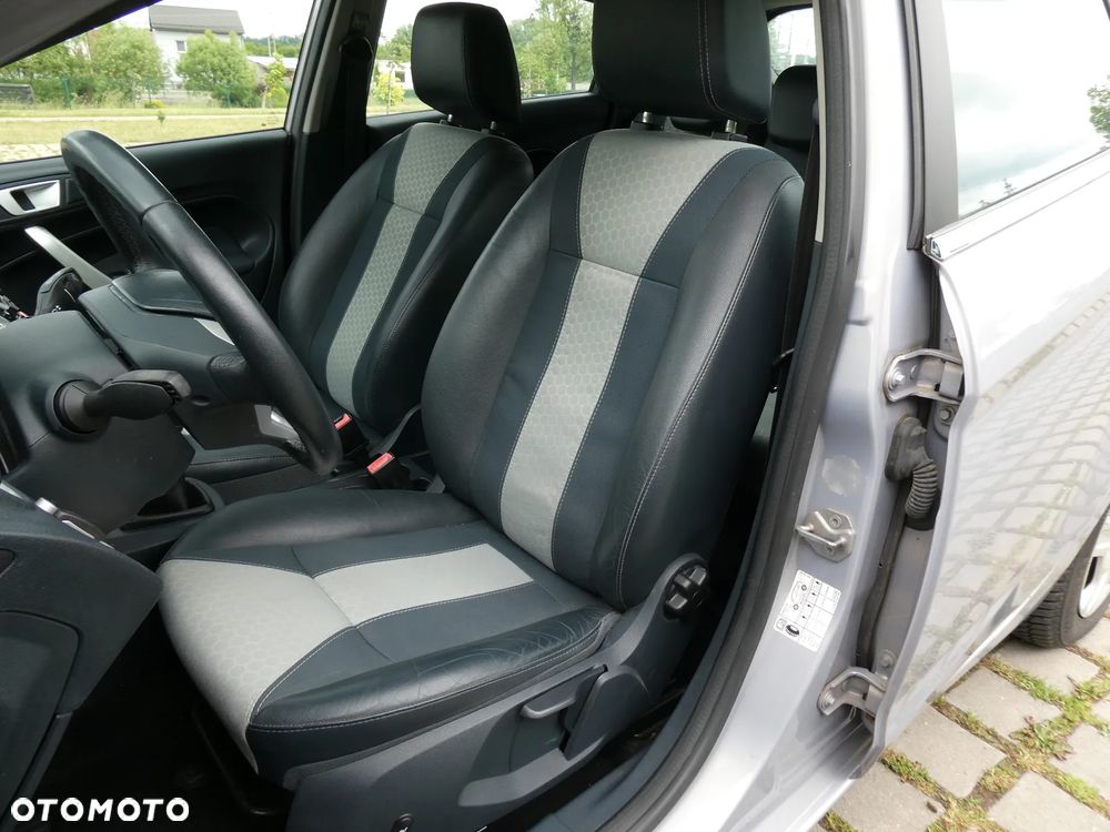 Ford Fiesta 1.25 Titanium EU5 - 11