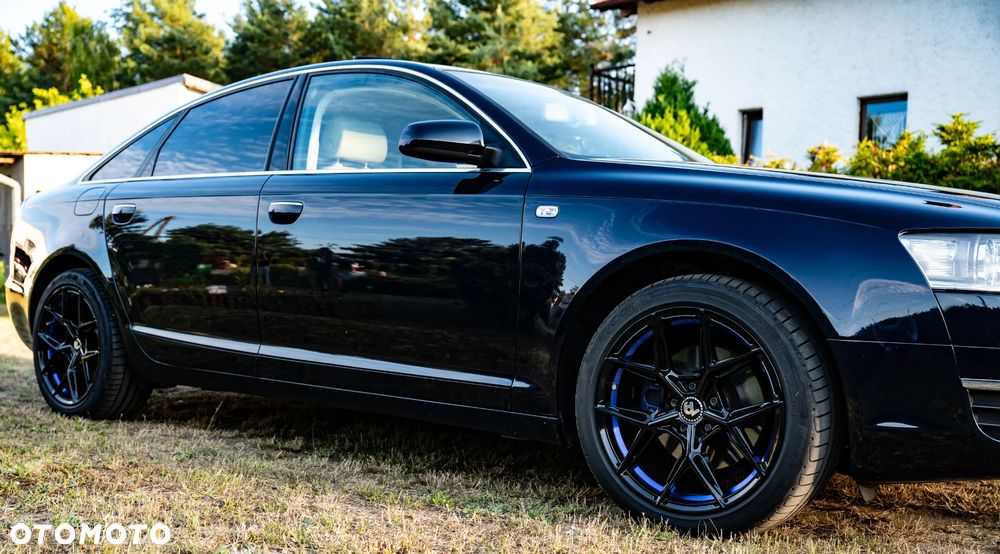 Audi A6 Limousine 2.4 - 8