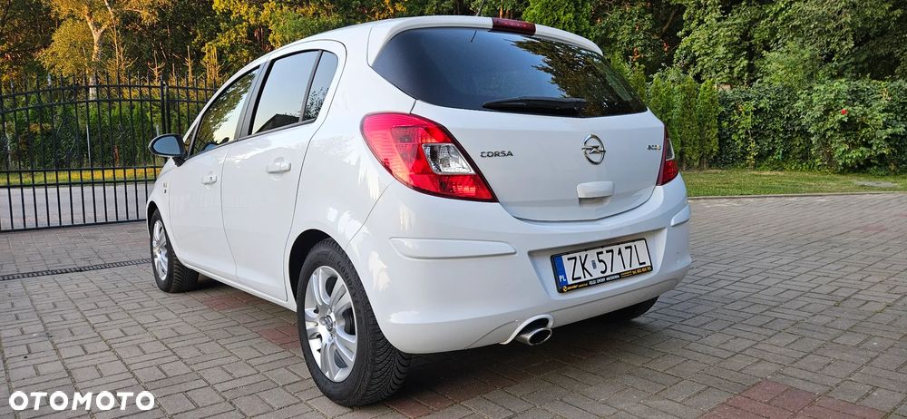 Opel Corsa 1.4 16V 150 Jahre - 5