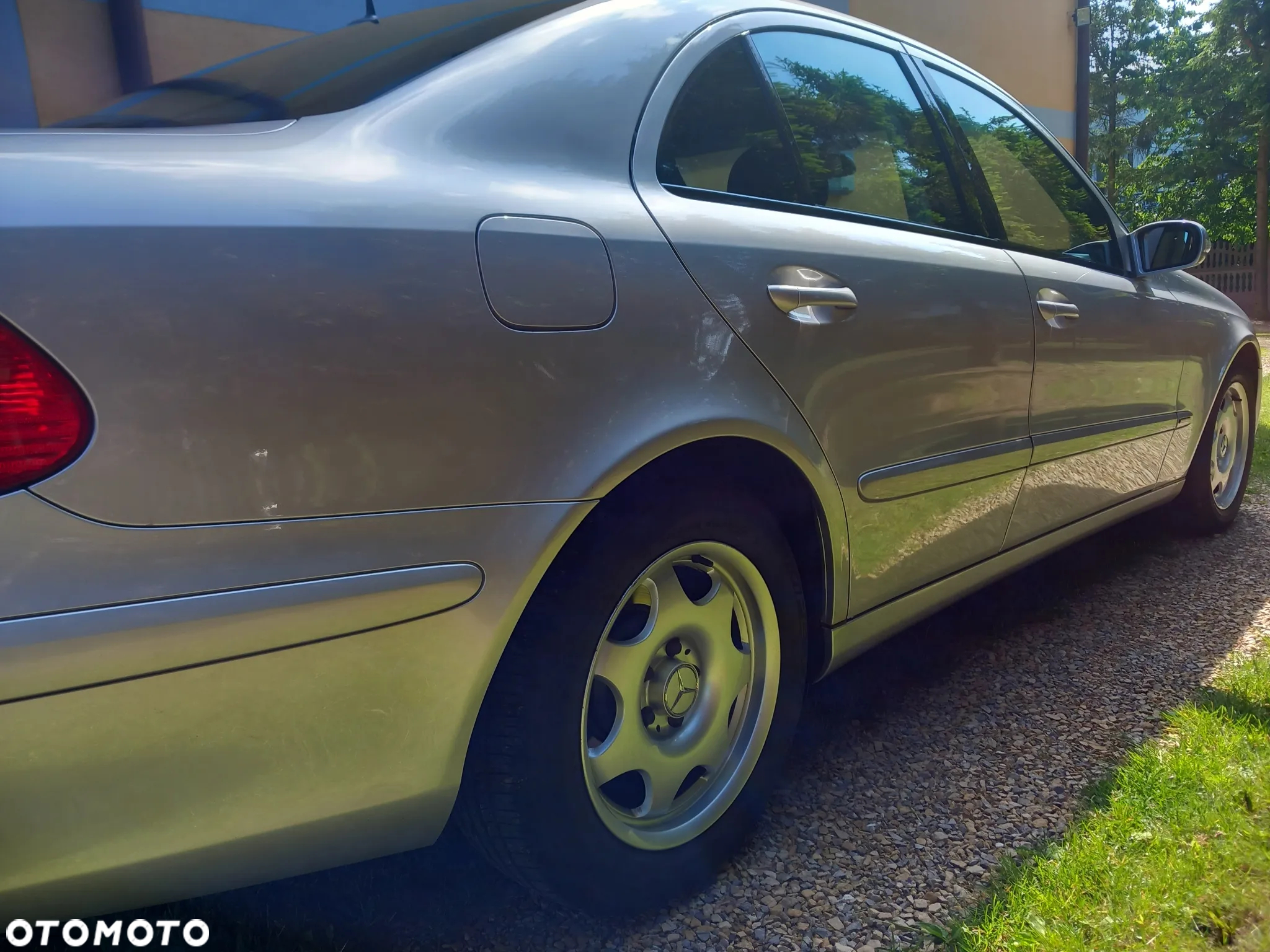 Mercedes-Benz Klasa E 200 Kompressor Automatik Classic - 16