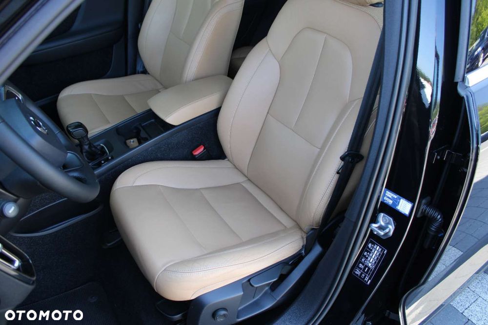 Volvo XC 40 - 20