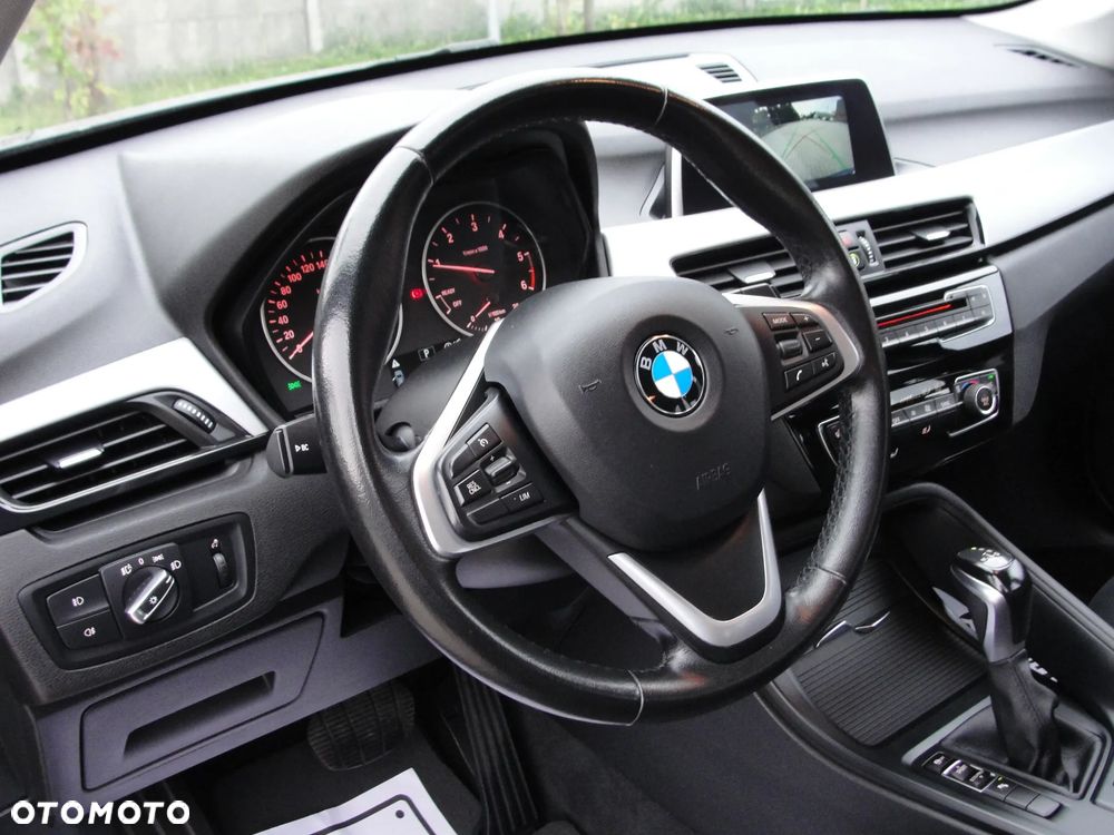BMW X1 sDrive18d xLine - 21
