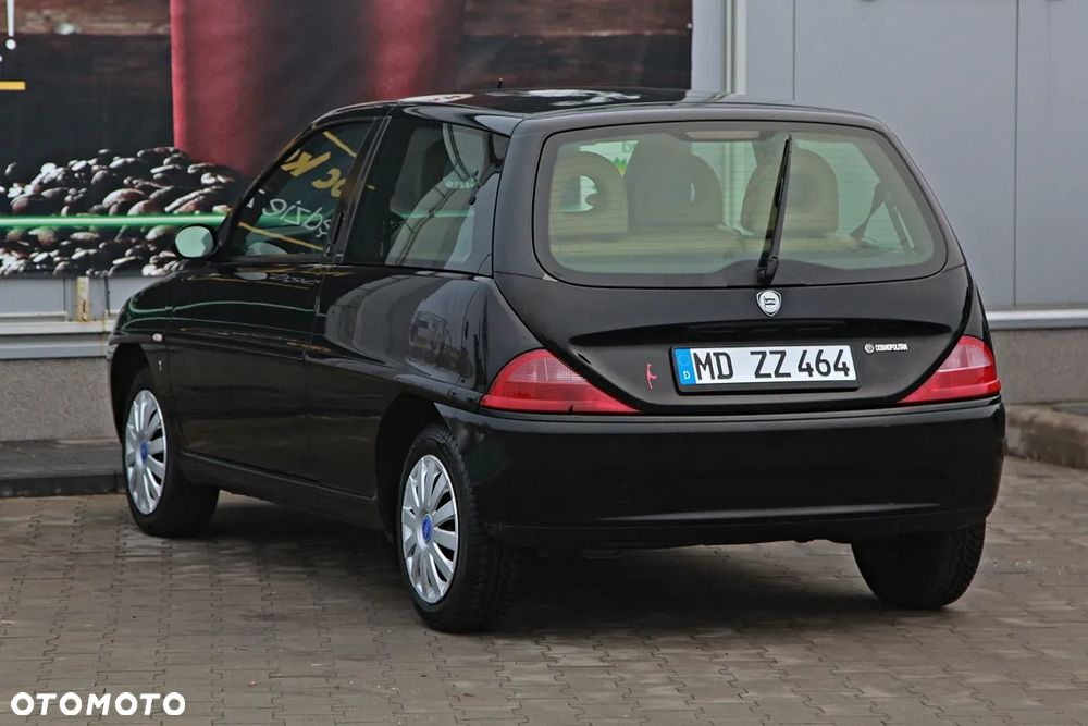 Lancia Ypsilon - 7