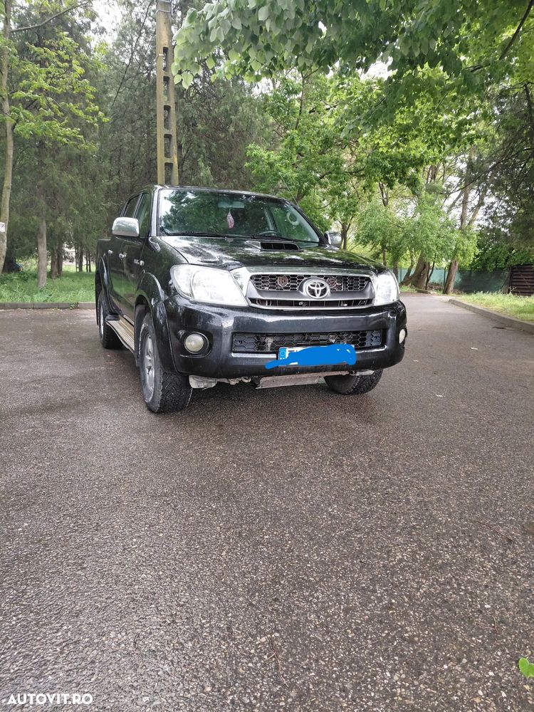 Toyota Hilux - 7