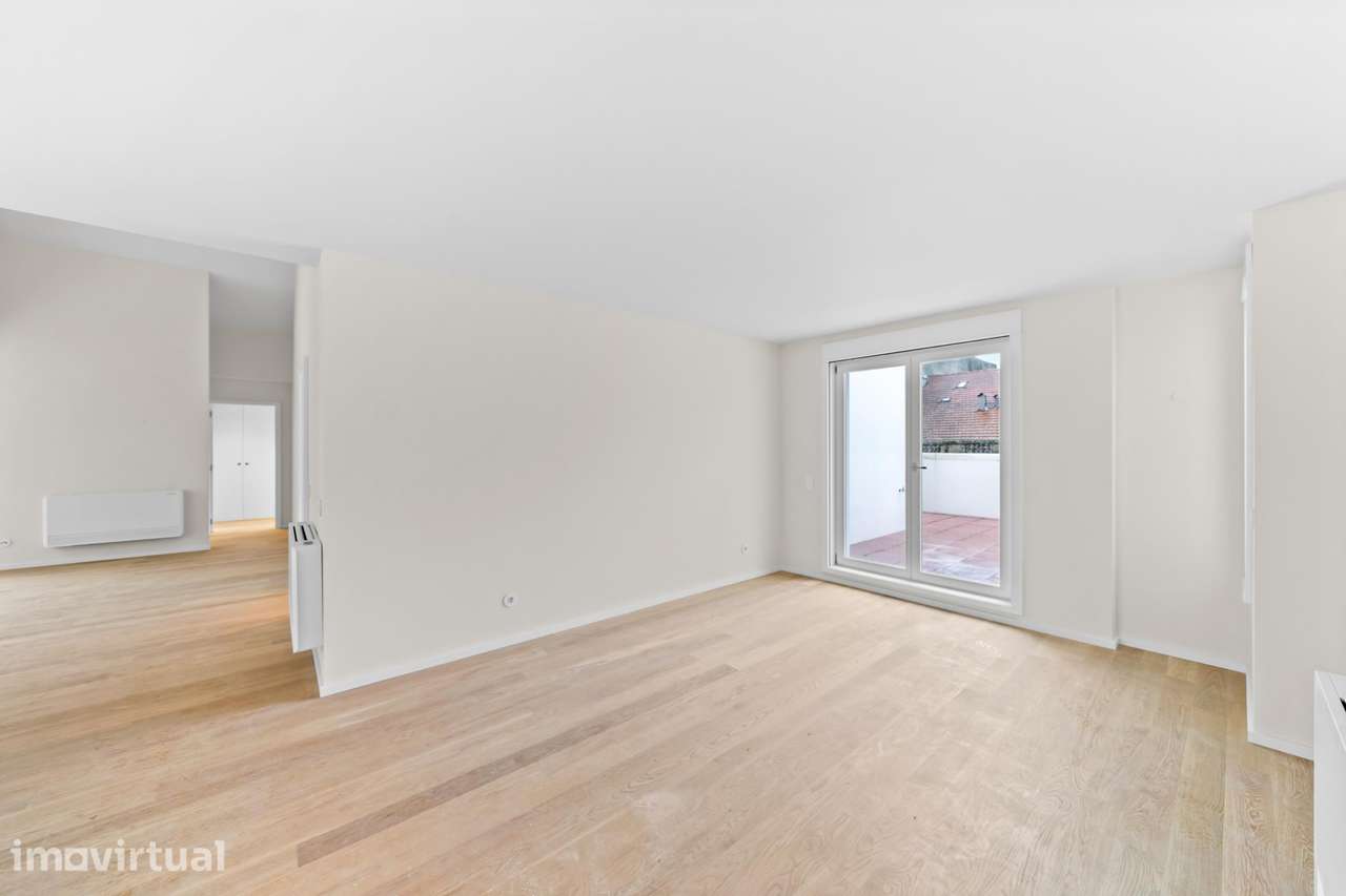 Apartamento T3 em Prédio de Requinte no Porto! - Grande imagem: 5/46