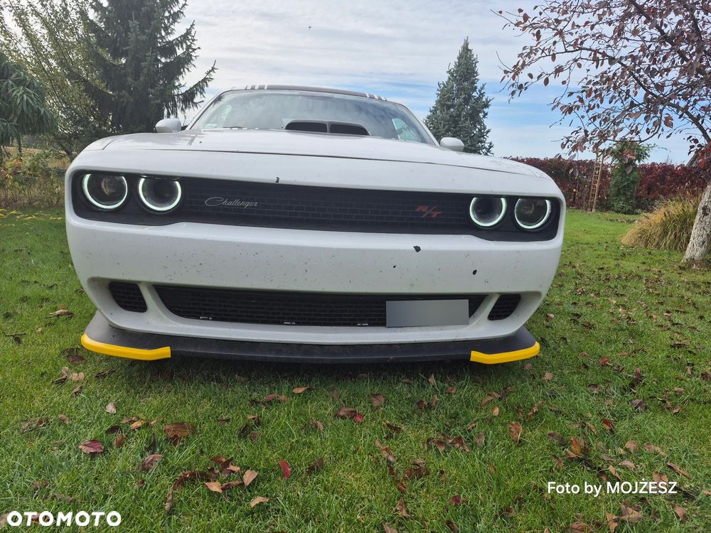 Dodge Challenger - 9