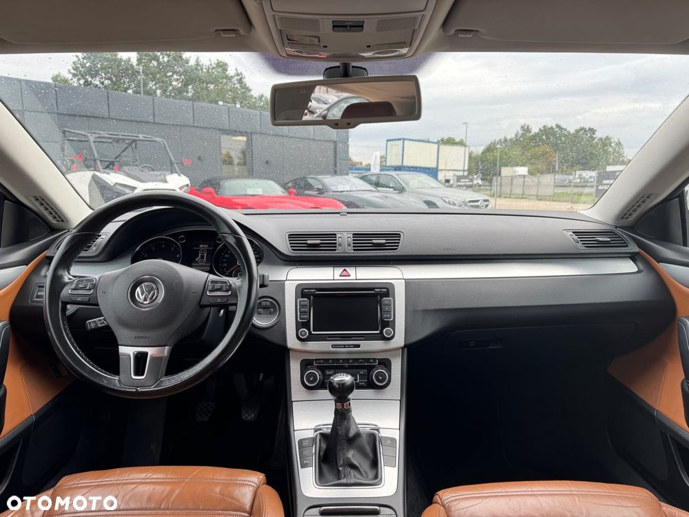 Volkswagen Passat CC - 15
