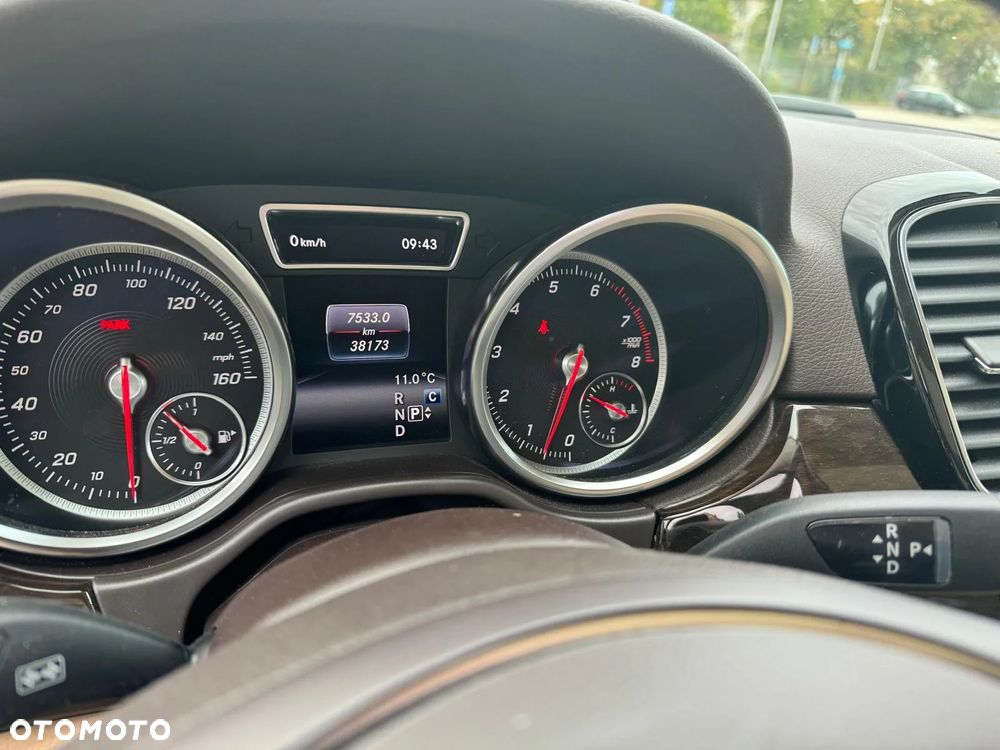 Mercedes-Benz GLE - 18