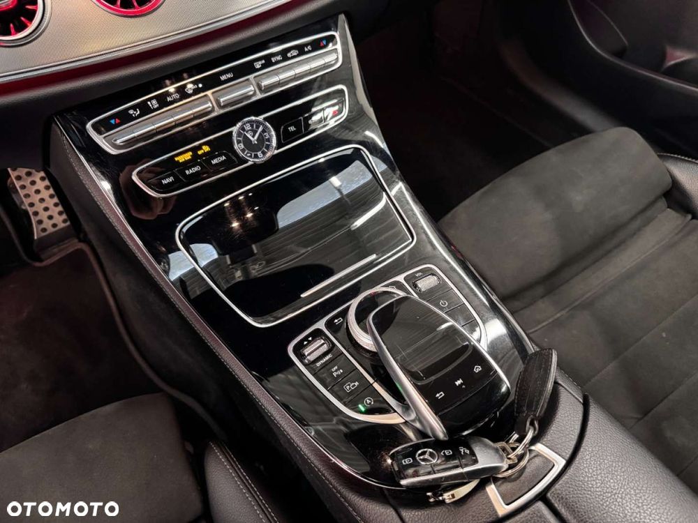 Mercedes-Benz Klasa E - 36