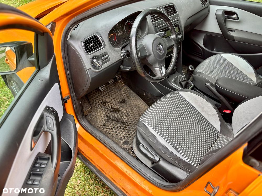 Volkswagen Polo 1.6 TDI Cross - 24