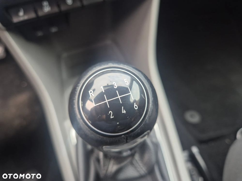 Skoda RAPID 1.2 TSI Style+ Green tec - 22