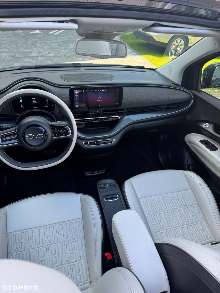 Fiat 500e - 12
