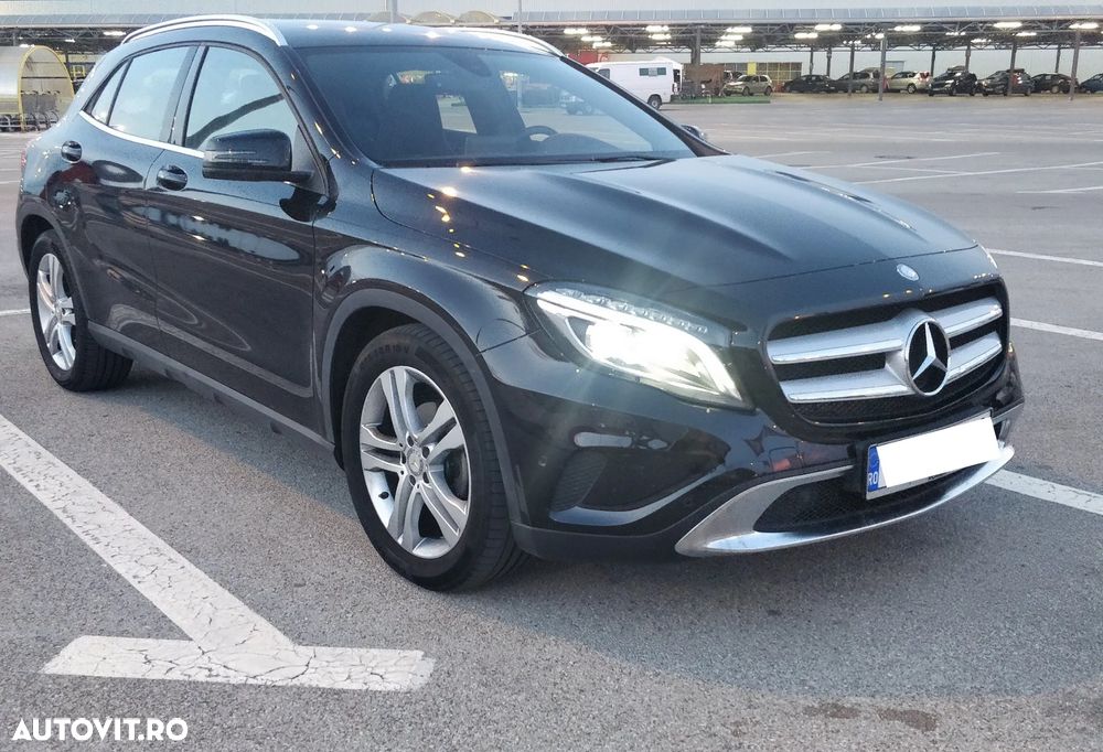 Mercedes-Benz GLA 180 7G-DCT Peak Edition - 2