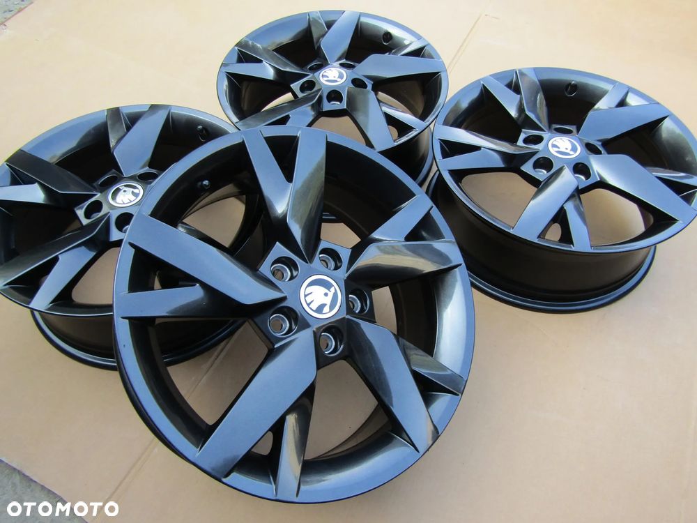 4x Felgi Aluminiowe 17 Skoda Kodiaq Karoq Octavia II III IV Superb Yeti 6,5 j 5x112 ET46 / 5E3601025 STAN IDEALNY - 15