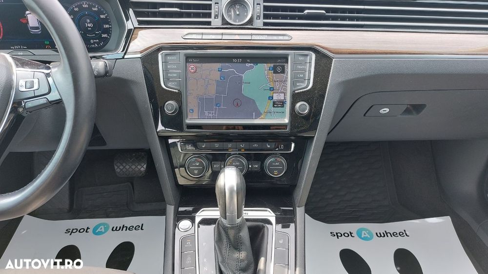 Volkswagen Passat 2.0 TDI DSG 4Motion Comfortline - 15