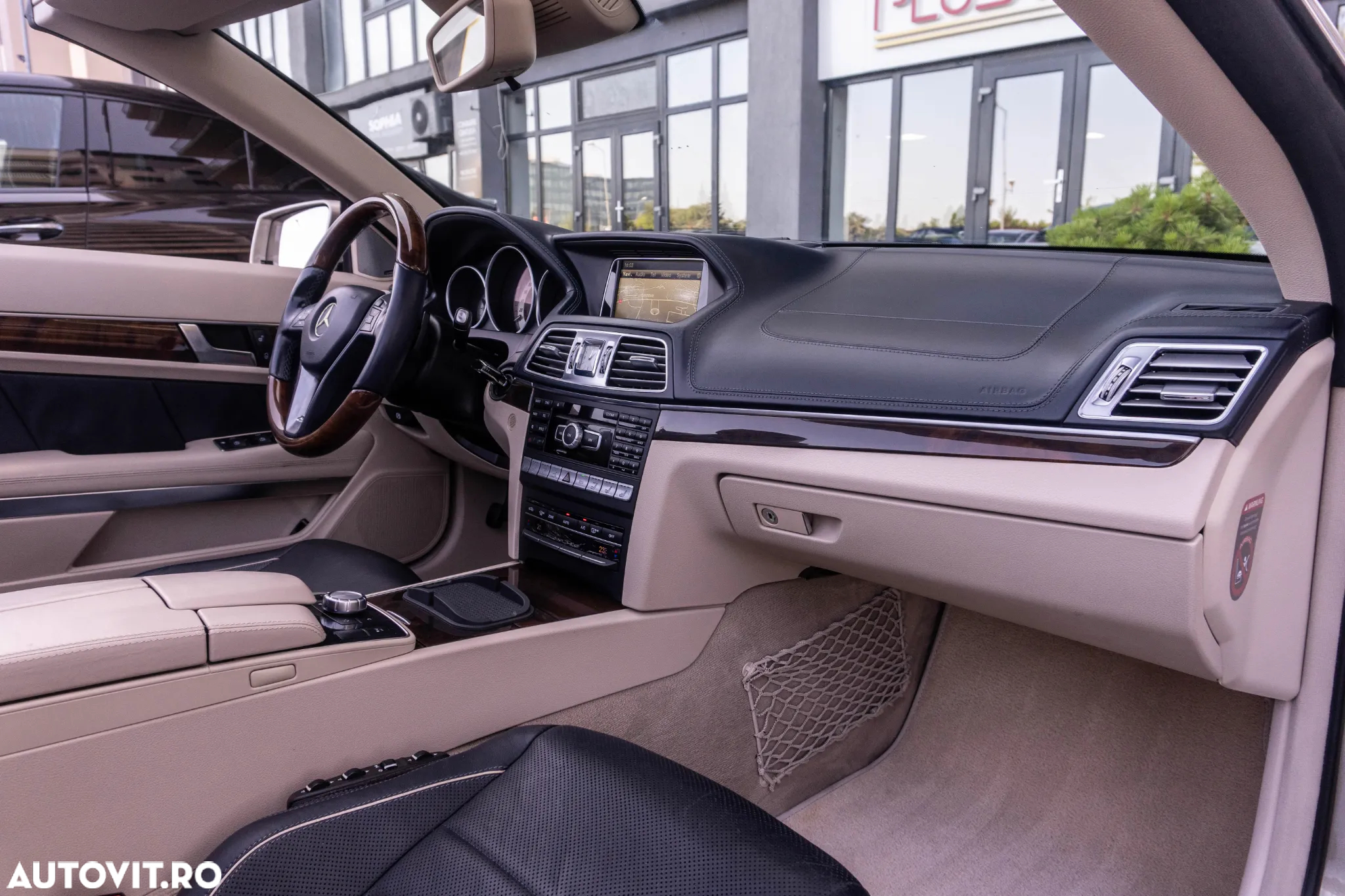 Mercedes-Benz E - 24