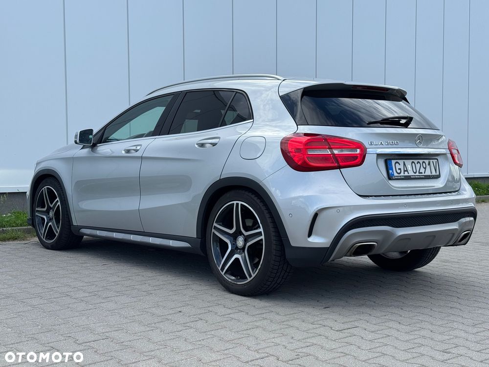 Mercedes-Benz GLA - 6
