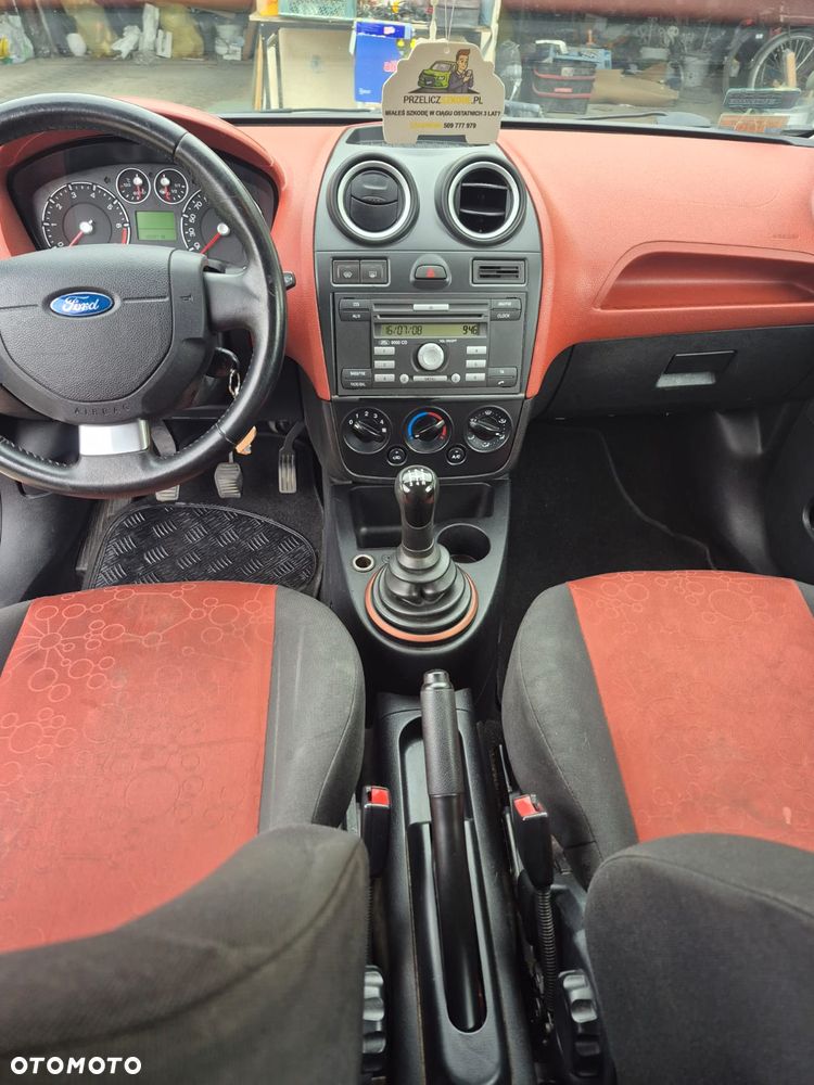 Ford Fiesta 1.3 - 10