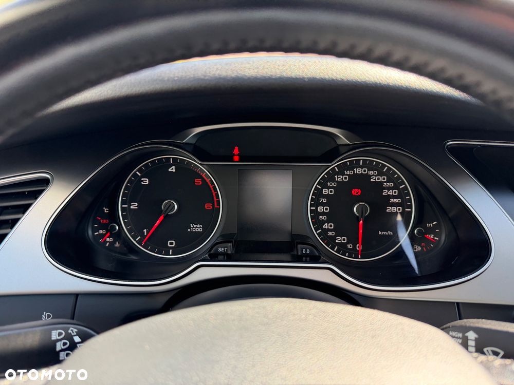 Audi A4 Avant 2.0 TDI ultra DPF Attraction - 25