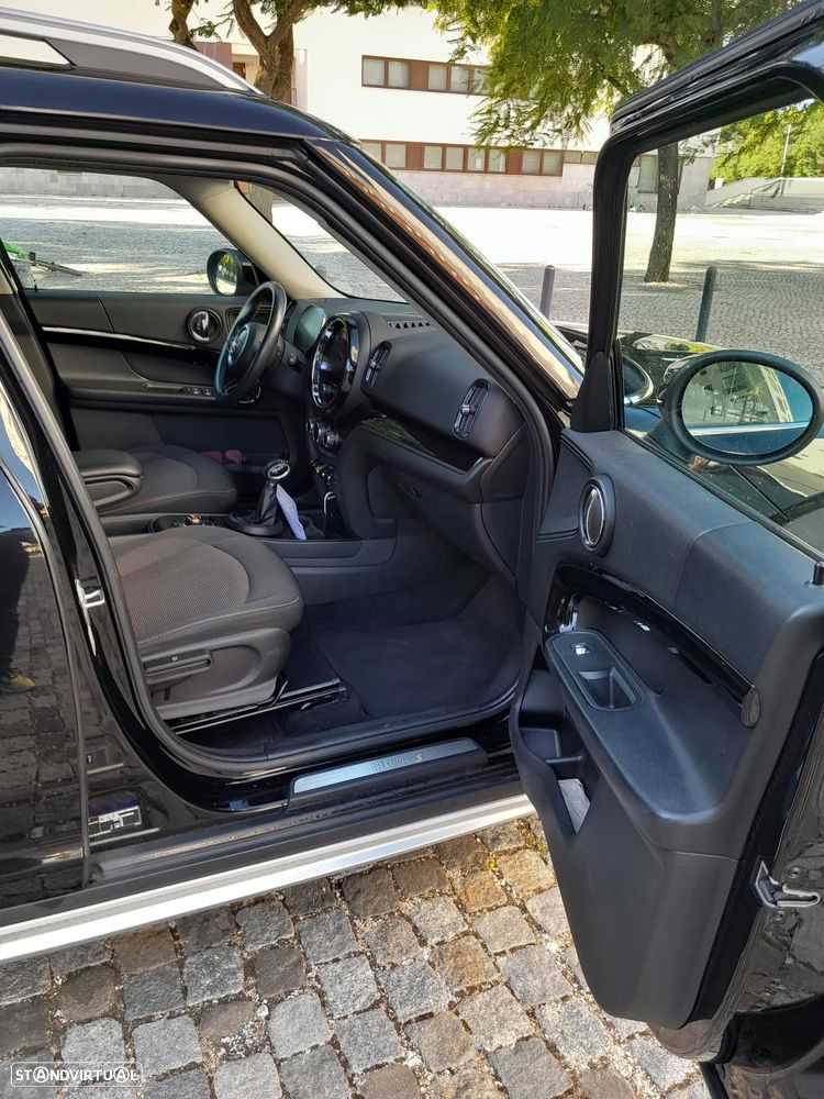 MINI Countryman Cooper SE ALL4 Auto - 7