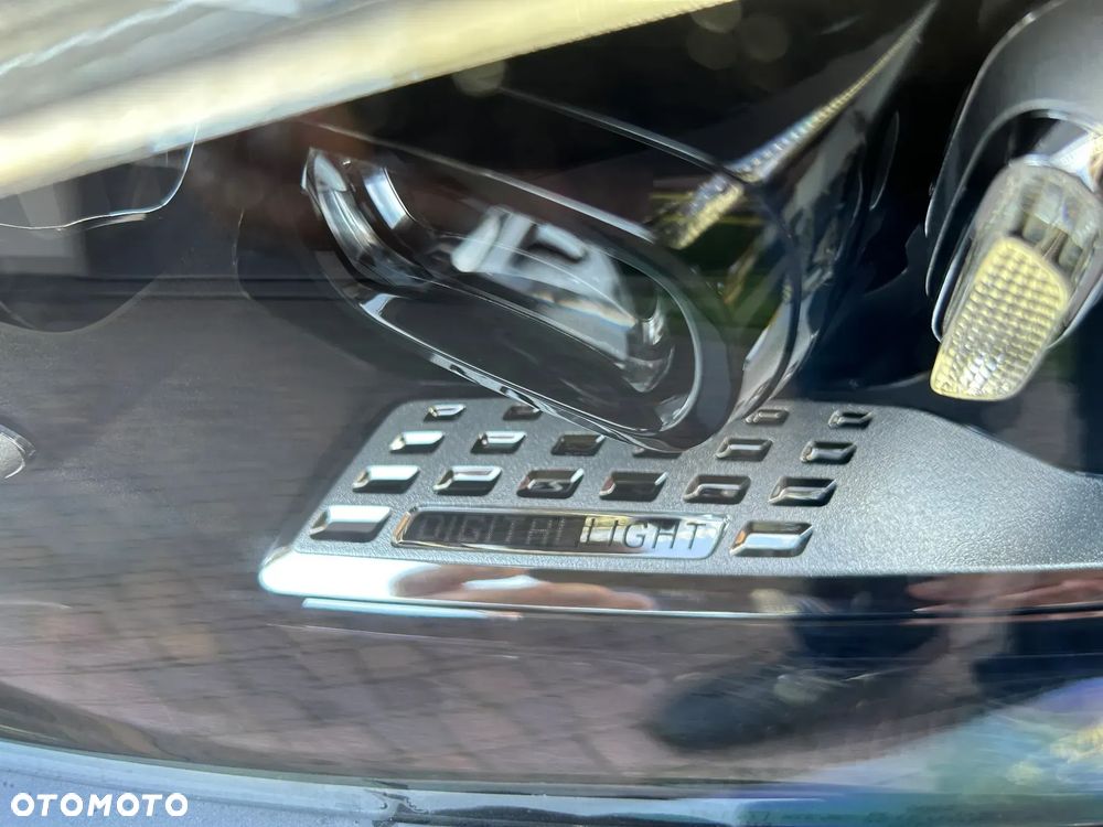 Mercedes-Benz Klasa C 400 e PHEV 4-Matic AMG - 11