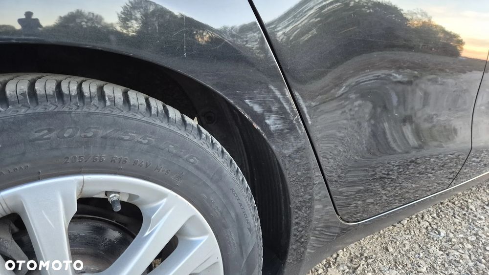 Kia Ceed 1.4 L - 25