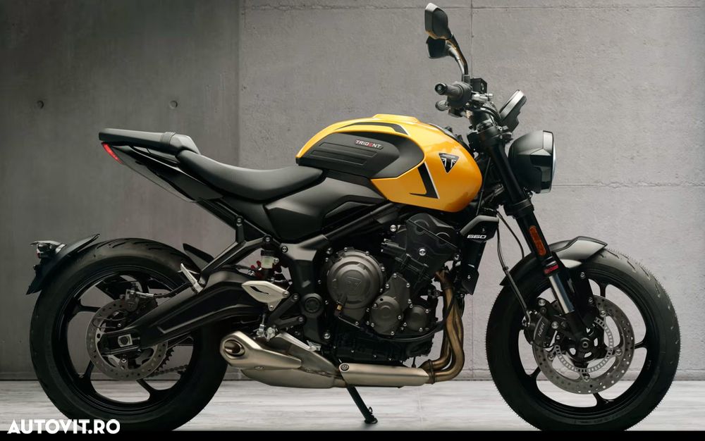 Triumph Trident 660 - 1