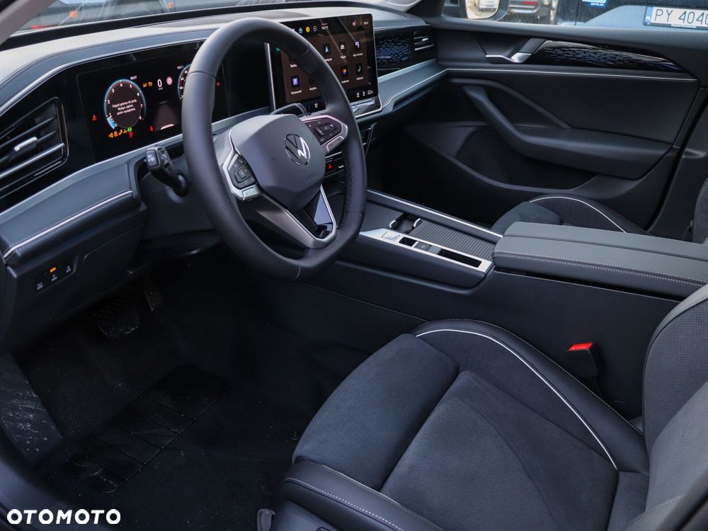Volkswagen Passat - 10