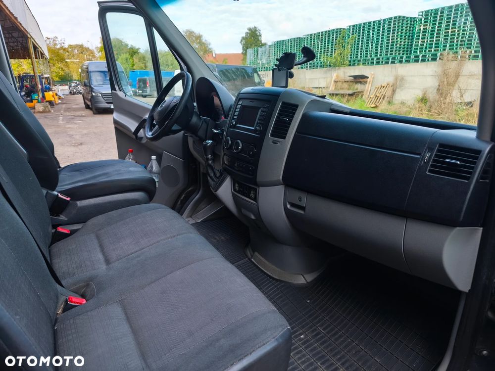 Mercedes-Benz Sprinter - 9