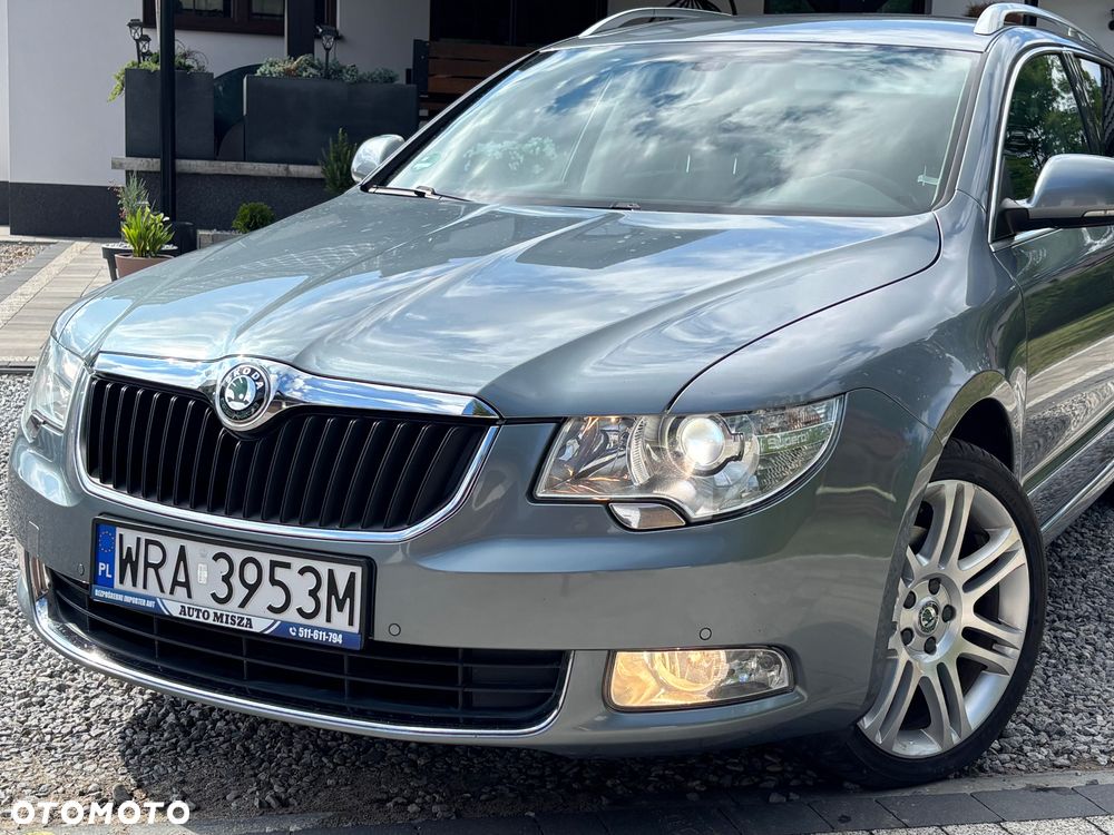 Skoda Superb 2.0 TDI Elegance DSG - 27