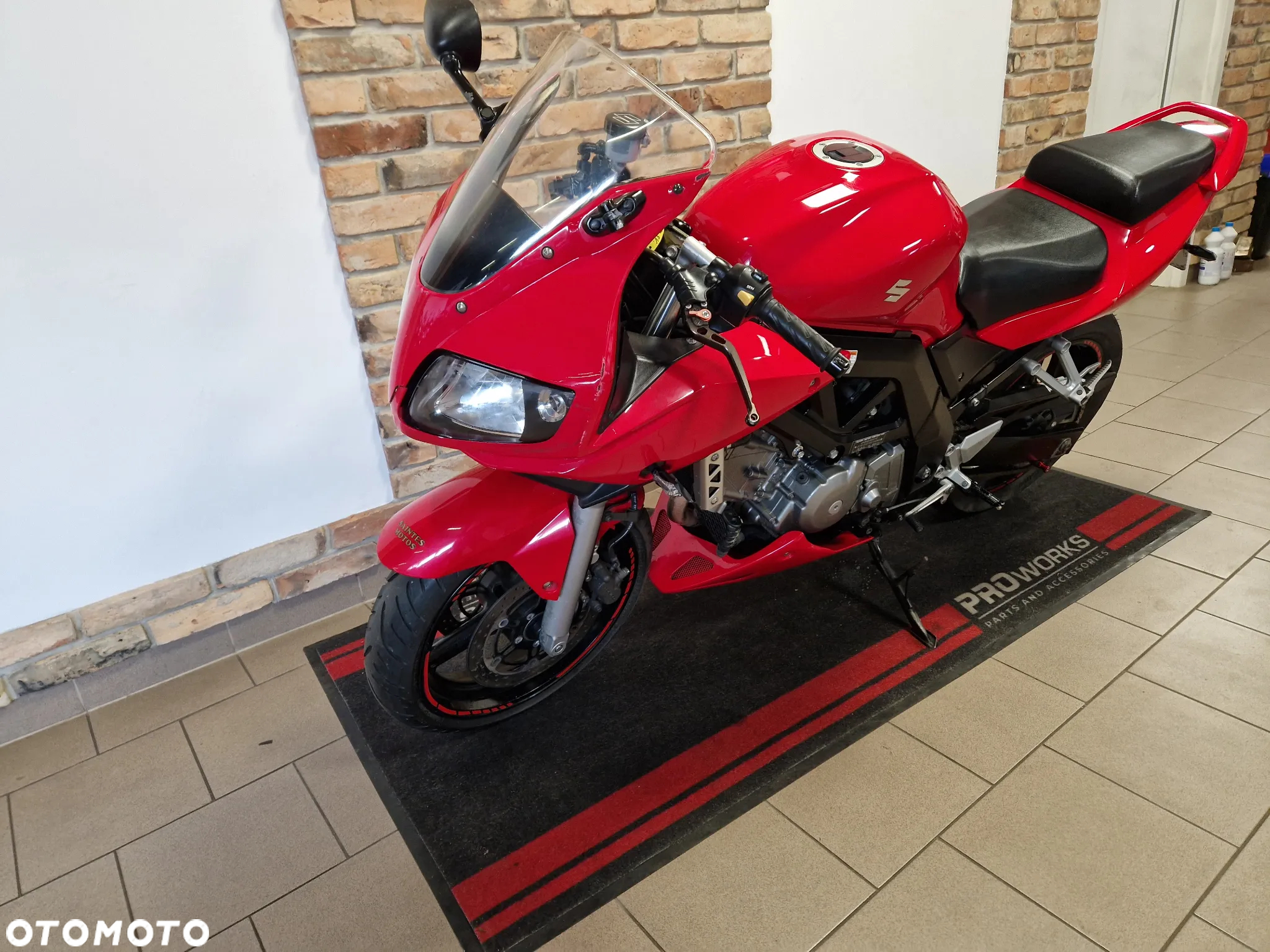 Suzuki SV - 6