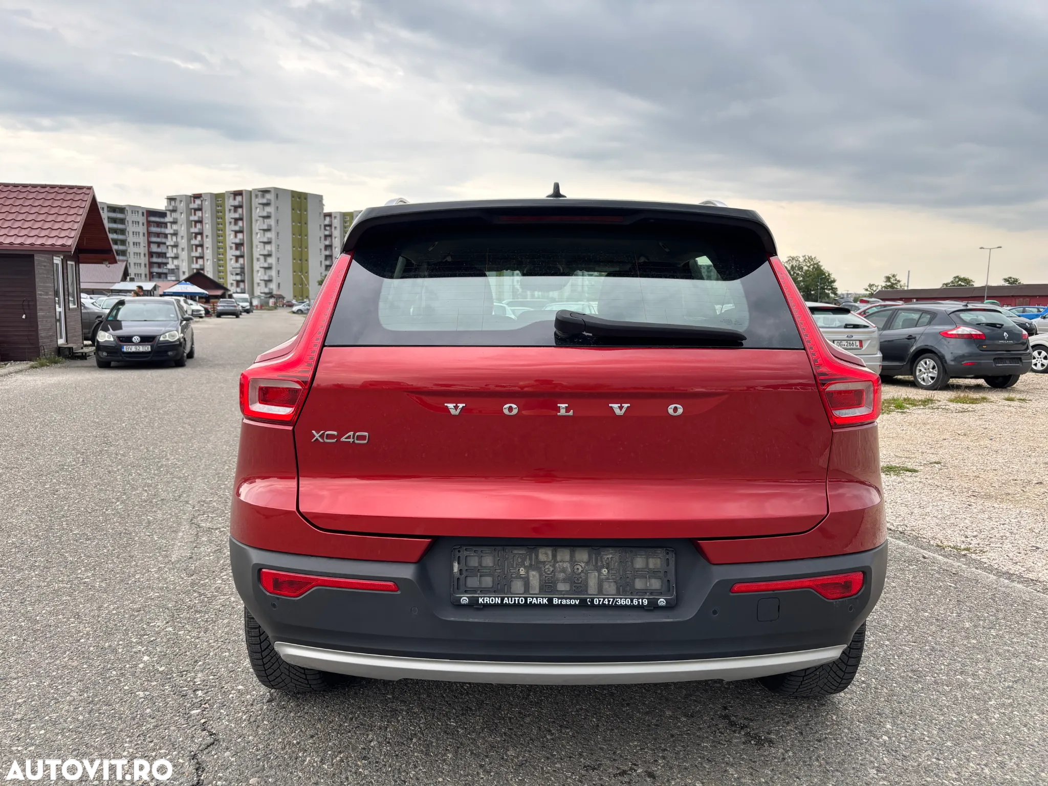 Volvo XC 40 D4 AWD Geartronic Momentum - 8