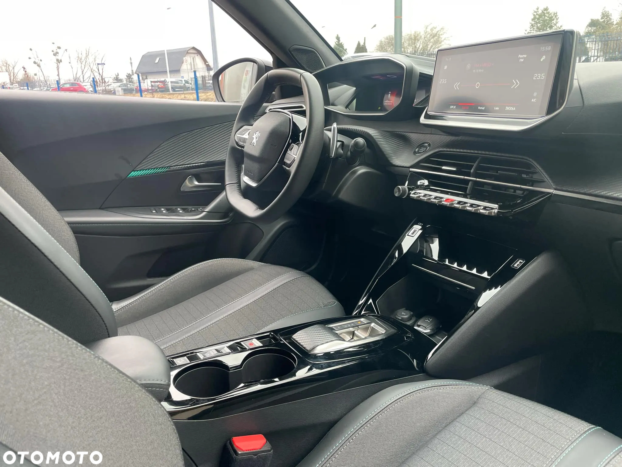 Peugeot 2008 1.2 PureTech Allure Pack S&S EAT8 - 12