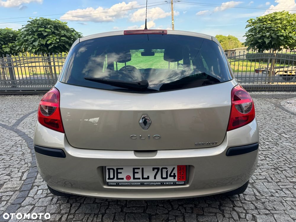 Renault Clio 1.6 16V Exception - 6