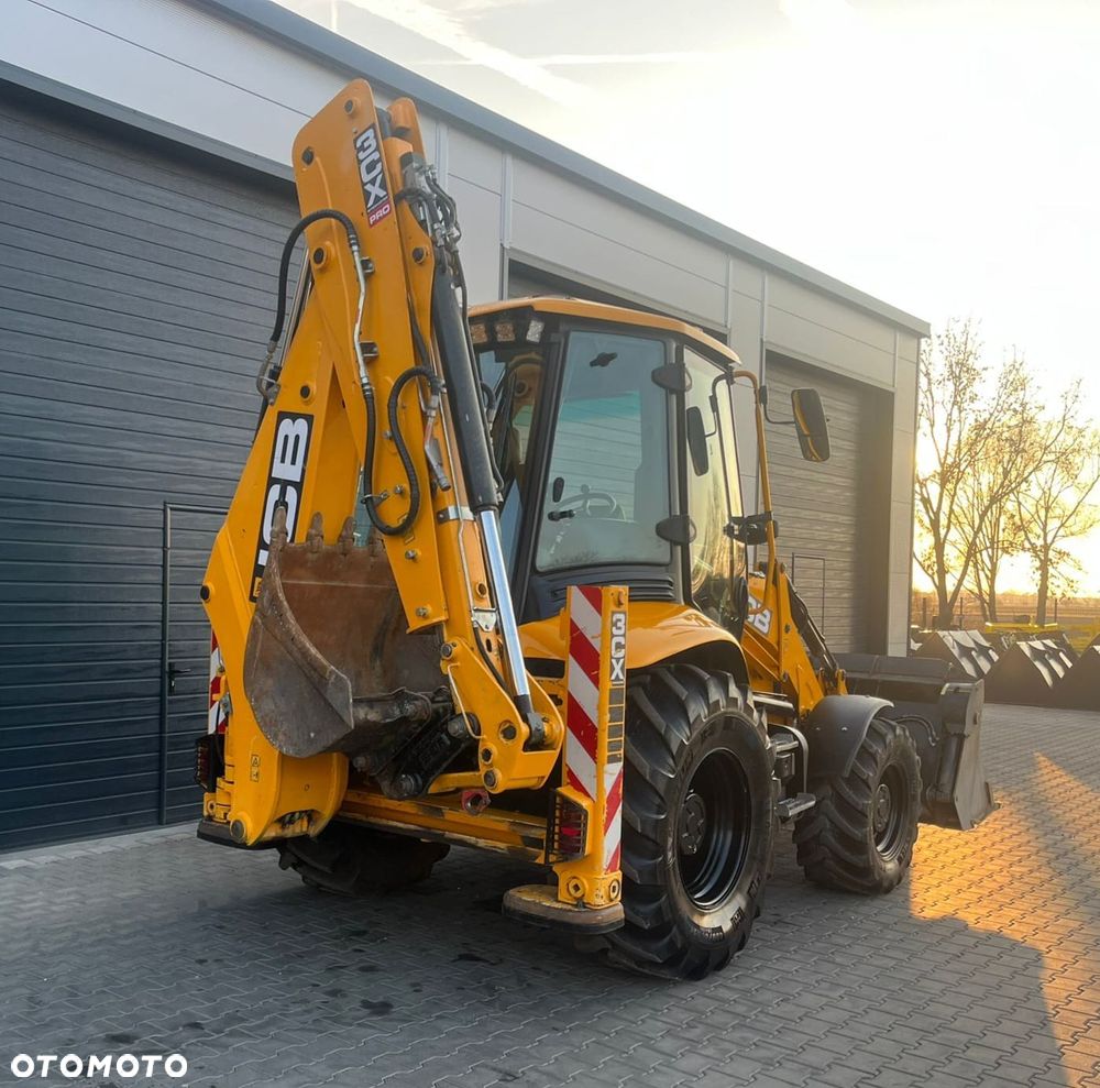 JCB 3CX SITEMASTER PRO Contracor 110kM - 3