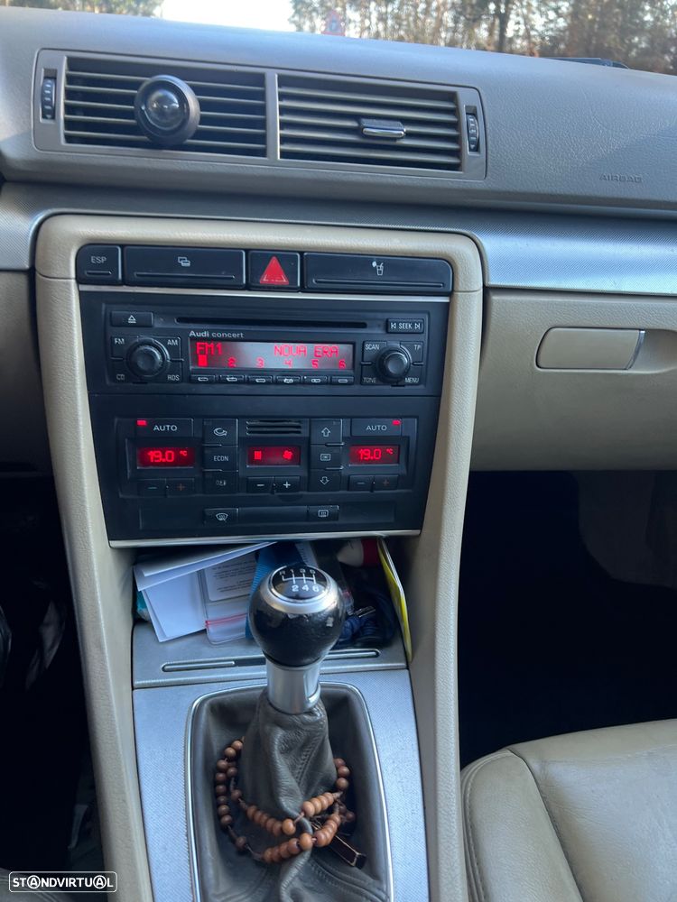 Audi A4 2.0 TDI Advance - 6